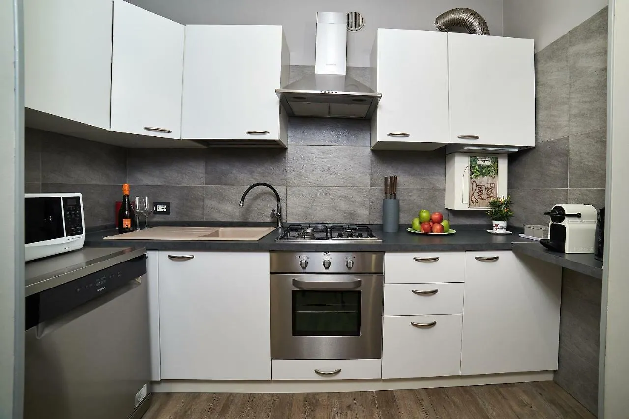Apartment Colombare 31 Sirmione Italy