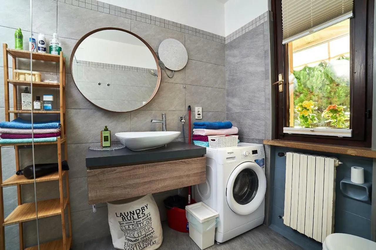 Apartment Colombare 31 Sirmione Italy